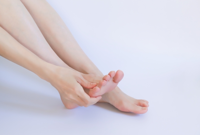 足底筋膜炎の症状